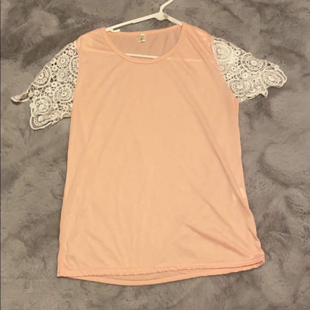 women’s t shirt with lace sleeves